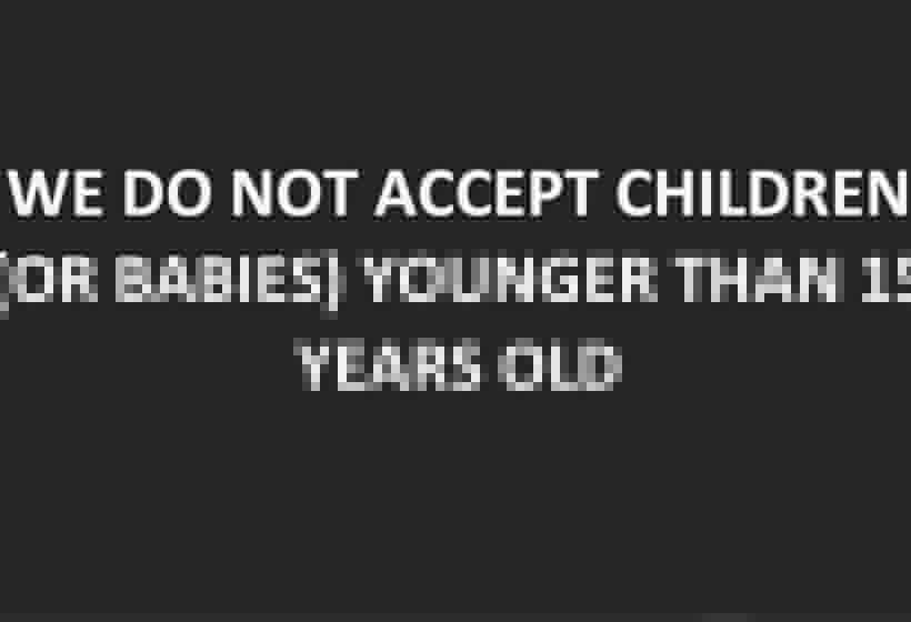 חדר סופריור לשלושה, Borderers Inn