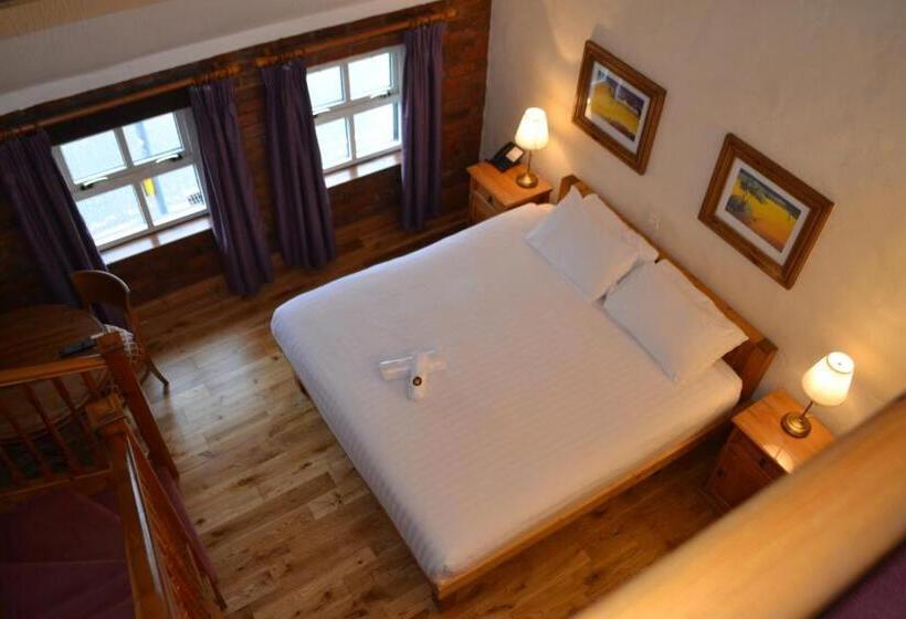 패밀리 룸, Walsh S Hotel And Apartments