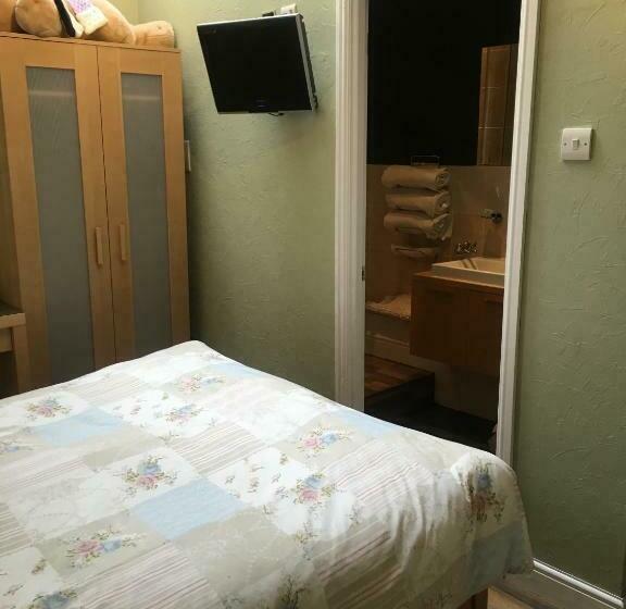 Семейный Номер, Kings Arms Inn
