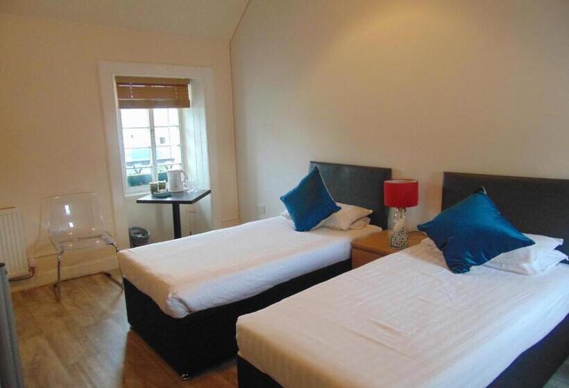 4인용 스탠다드 룸, Callander Hostel