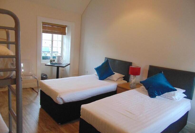 四人标准间, Callander Hostel