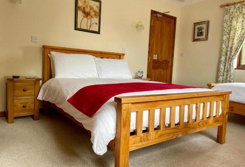 Трехместный Номер Классика, Sunset House B&b