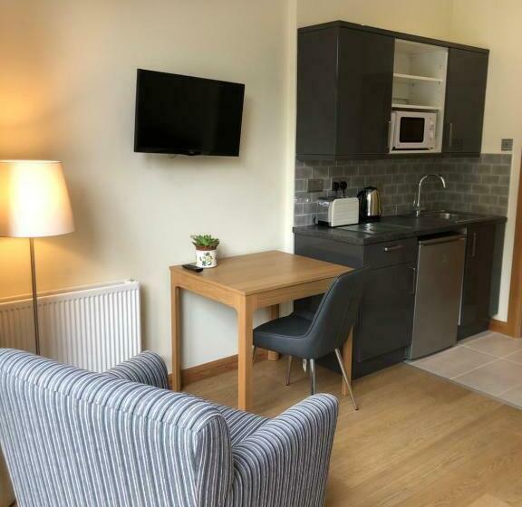 Номер Стандарт Индивидуальный, Courtyard Mews Armagh City