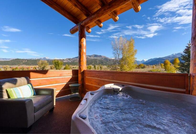 Студия Стандарт, Chipeta Lodge