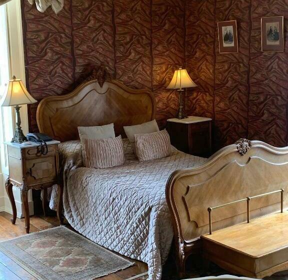 Люкс Повышенной Комфортности, Harrisons Hall Bed & Breakfast