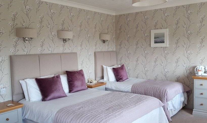 Superior Room Sea View, Trelawne