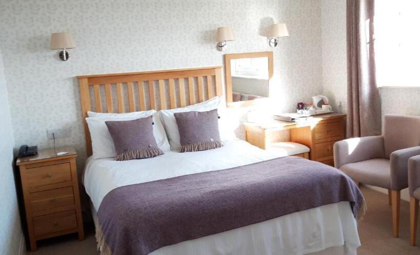 Standard Room, Trelawne