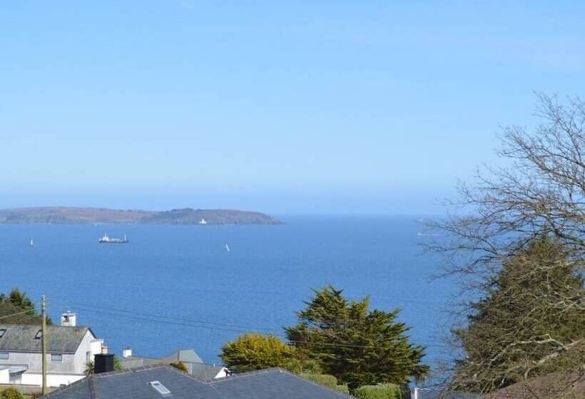 Superior Room Sea View, Trelawne
