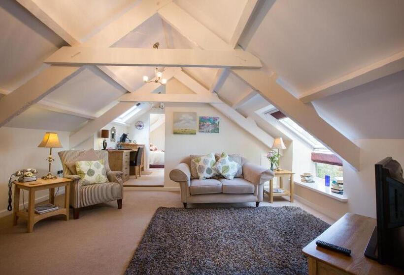 Люкс Кровать Кинг, Penbontbren Luxury Bed And Breakfast