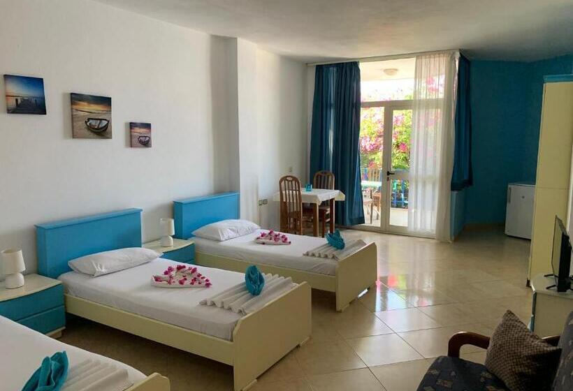 Triple Room Sea View, Cocktail & Dreams   Beach