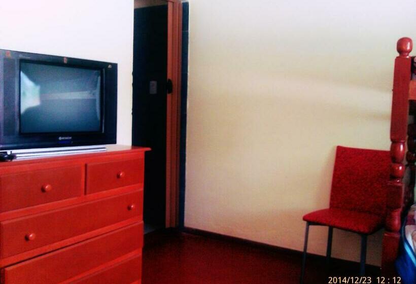 اتاق خانوادگی, Hostal Benjamin