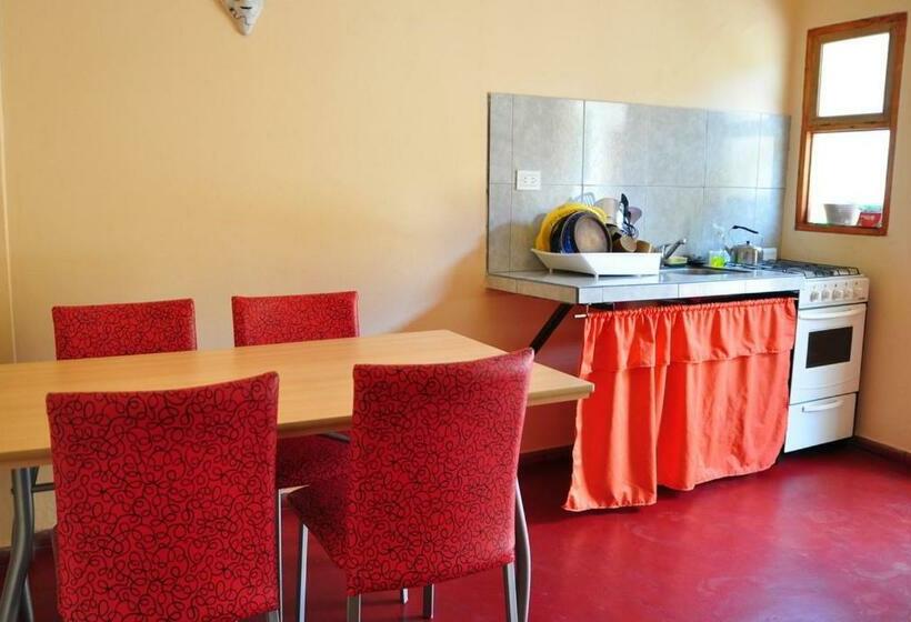 اتاق خانوادگی, Hostal Benjamin