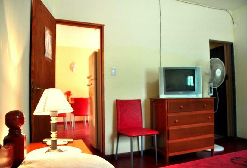 Семейный Номер, Hostal Benjamin