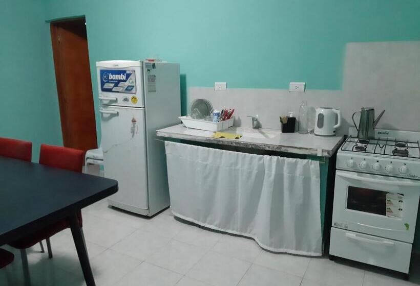 Семейный Номер, Hostal Benjamin