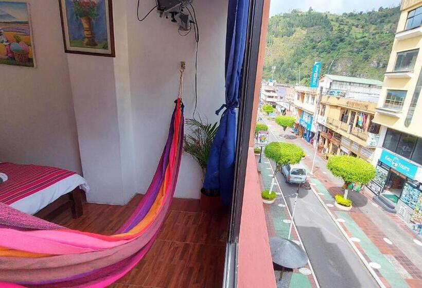 带城市景观的标准间, Erupcion Art Hotel & Hostel