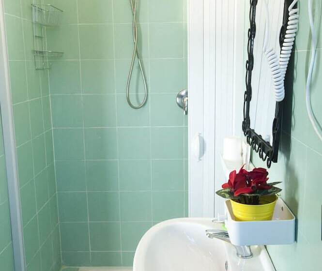 Четырехместный Номер Стандарт, B&b Elena