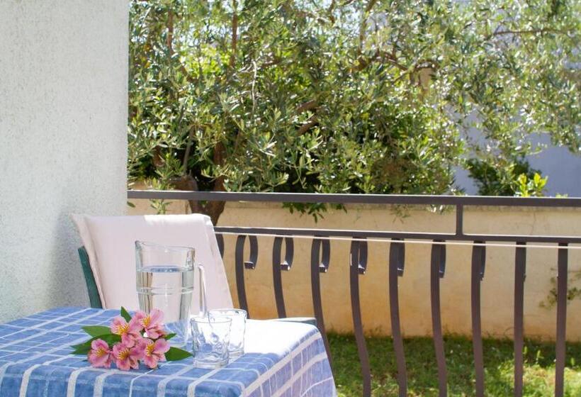 스탠다드 발코니 스튜디오, Villa Sveta Eufemija   Bed And Breakfast