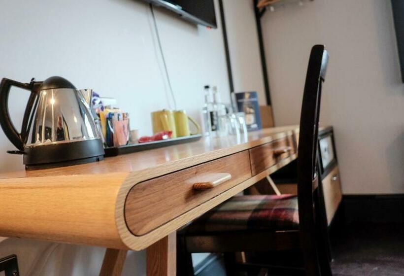 اتاق استاندارد, The Wellington