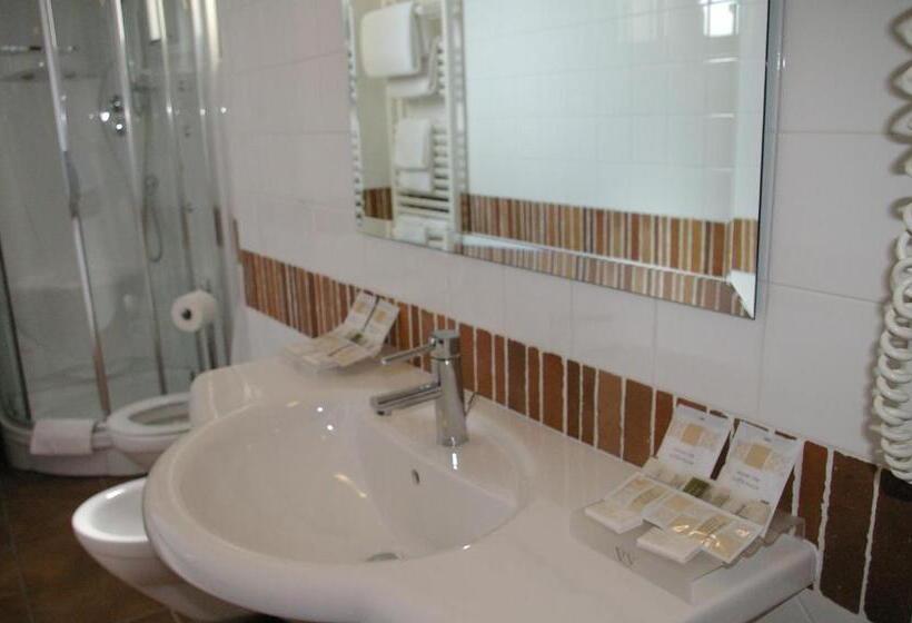 Номер Стандарт Трехместный, Villa Venus Resort & Spa