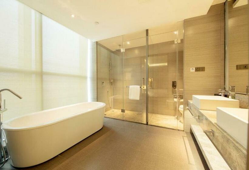 디럭스 스위트, The Qube Xuzhou
