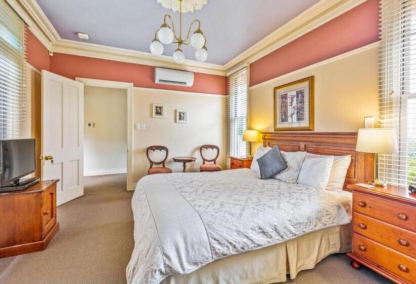 스탠다드 트리플 룸 가든 전망, Bethany Manor B&b, Call Us For Cheapest Rates