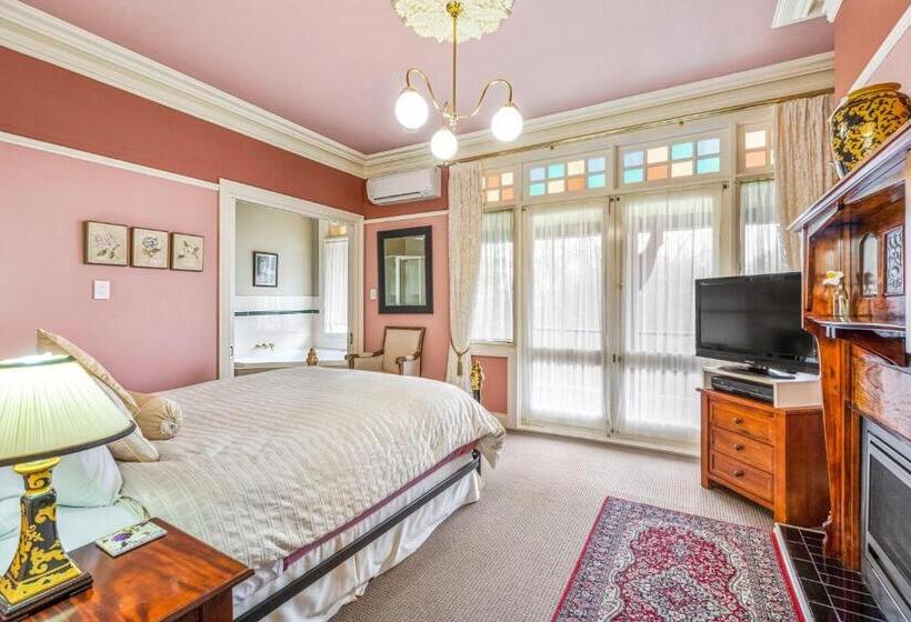 스탠다드 자쿠지 룸, Bethany Manor B&b, Call Us For Cheapest Rates