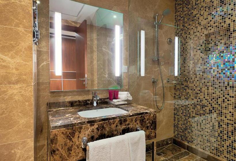 اتاق لوکس, Holiday Suites Al Azizia