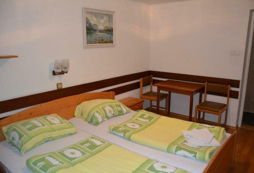 اتاق استاندارد با بالکن, Sobe In Apartmaji Pri Ukcu