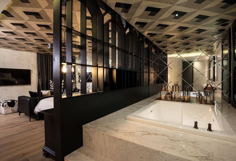 스위트, The Designers Cheongnyangni