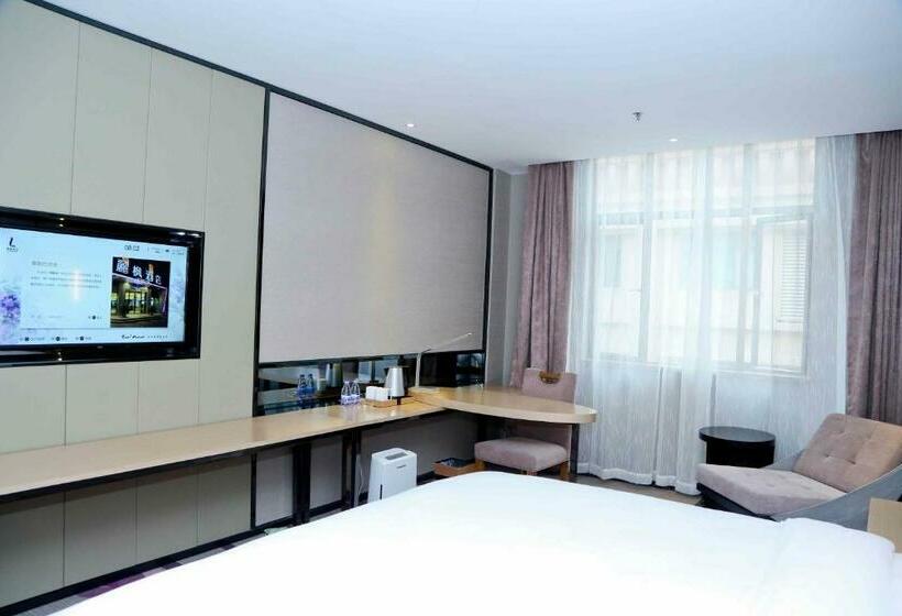 Номер Deluxe Кровать Кинг, Lavande Hotel Baiyun International Airport Branch