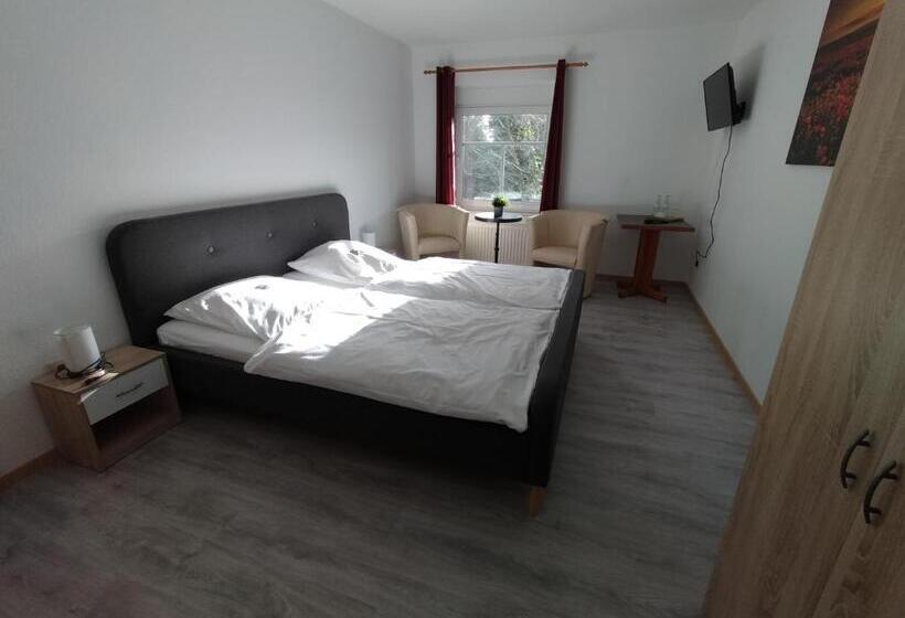 Номер Стандарт Трехместный, Gasthof Zu Den Linden 61225