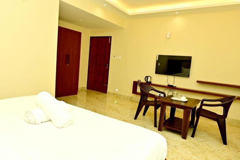 Номер Deluxe, Downtown Pr Groups Raashi Residency