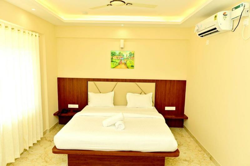 Номер Deluxe, Downtown Pr Groups Raashi Residency