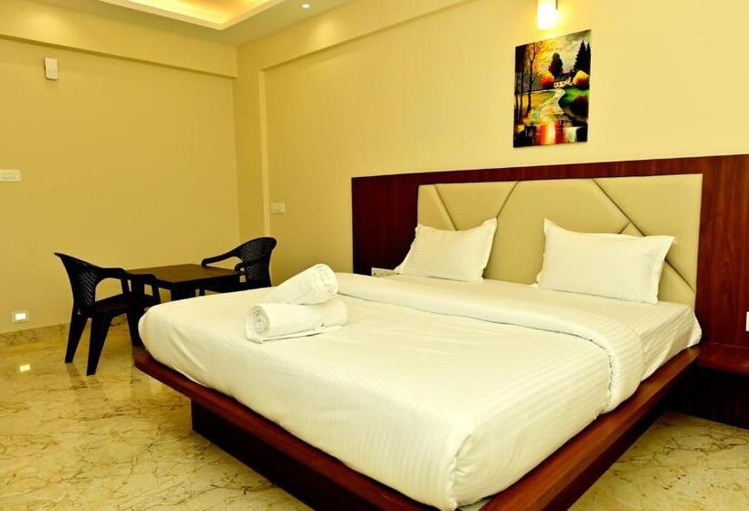 Номер Deluxe, Downtown Pr Groups Raashi Residency