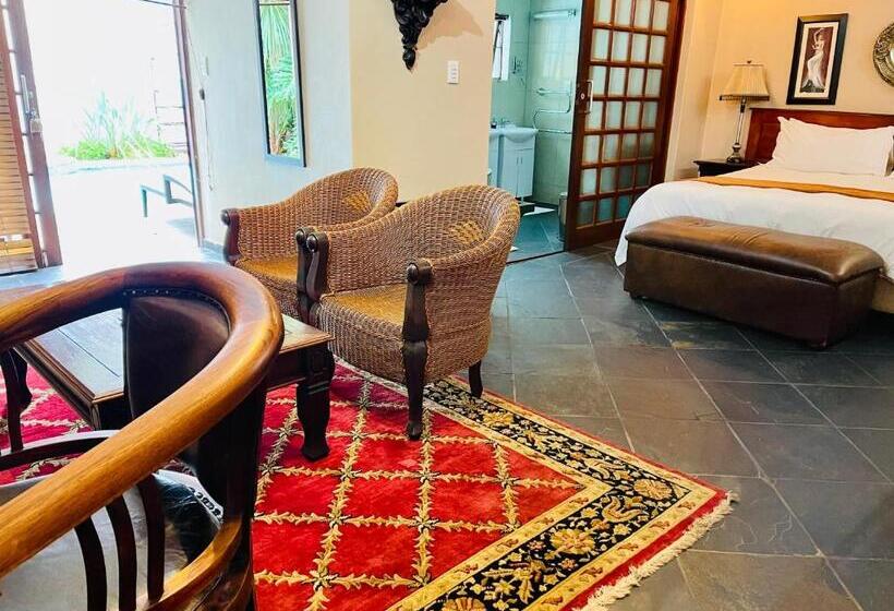 Президентский Люкс, Pretoria Mansion Coral Tree Inn