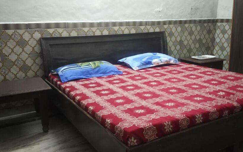 Стандартный Номер Кровать Кинг, Aishnoor Baikunth Dham Sewa Ashram