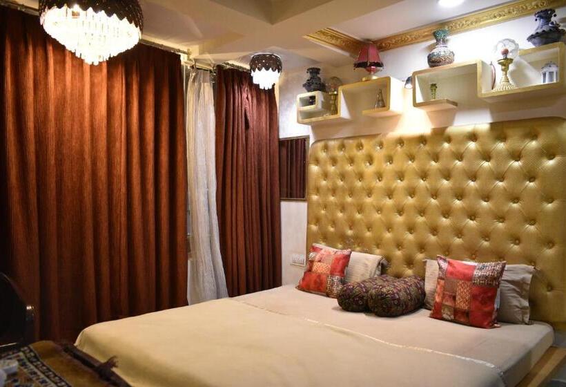 Номер Superior Кровать Кинг, Ya Inn & Suites