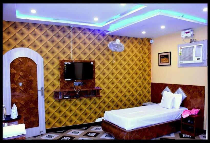 اتاق استاندارد, Shri Murari Relax Inn Pg