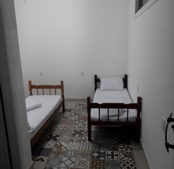 Номер Стандарт Трехместный, Pousada Três Marias Cachoeira Paulista