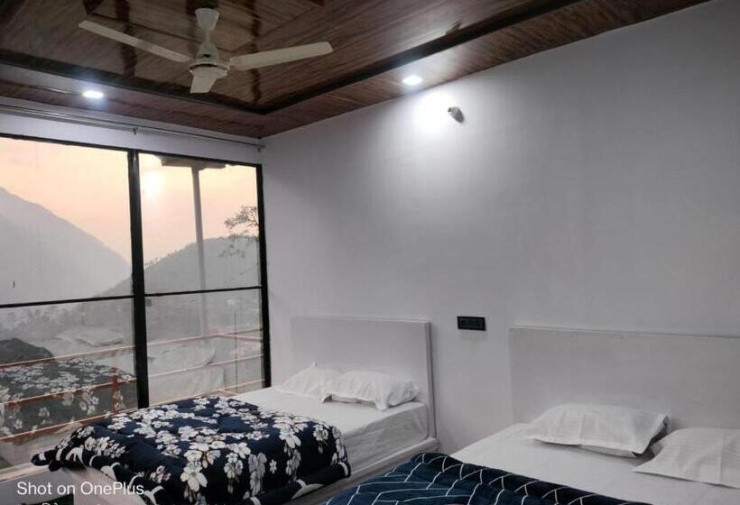 4인용 스탠다드 룸, Kedar Hill Resort Sonprayag