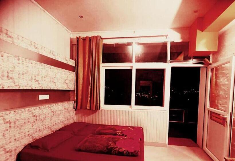 سوییت با چشم‌انداز کوه, The Himalaya Retreat Resort, Experience Nature In The Lap Of Himalayas