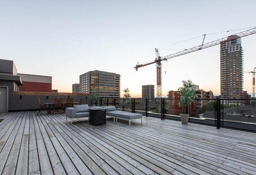 Апартаменты 1 Спальня с Террасой, Westview Luxury Suites