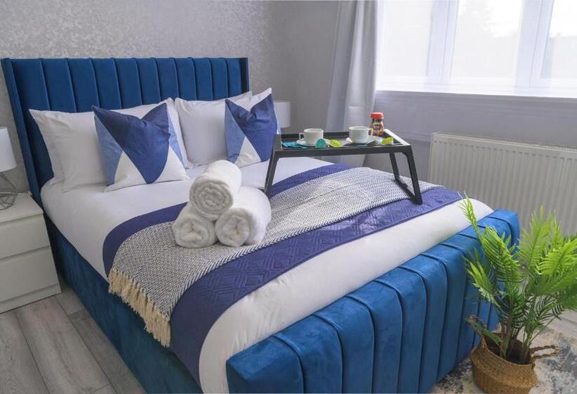 Номер Deluxe, 12 Elmwood