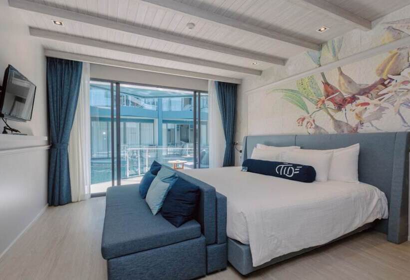 Camera Deluxe, Tide Phuket Beach Front