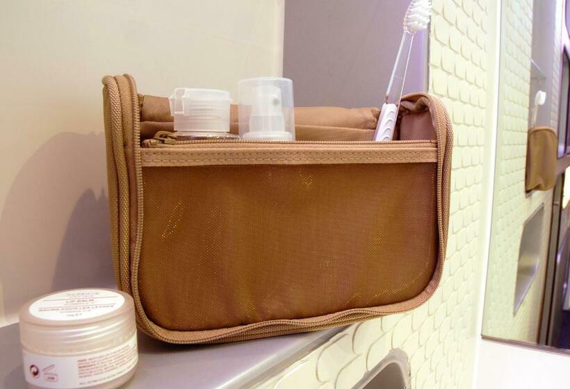 标准单人间, Yotelair London Gatwick Airport