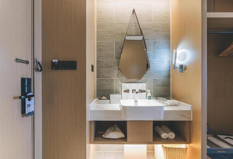 Номер Superior, Atour Hotel Zhanjiang Renmin Avenue Dingsheng Plaza