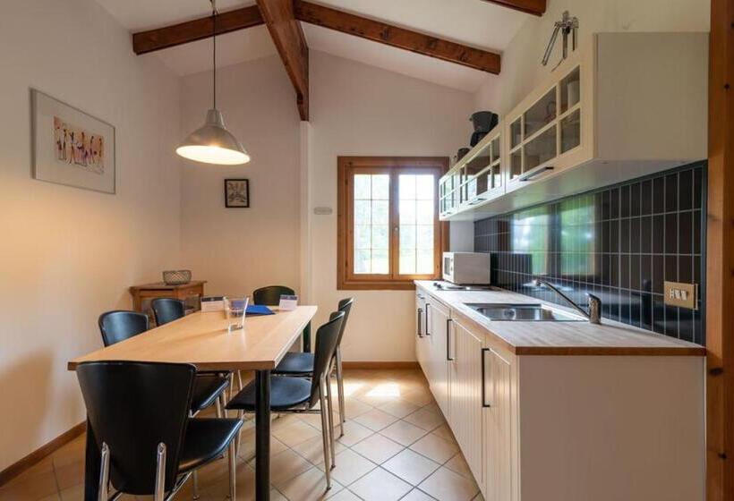Шале 1 Спальня, B&b Villa Cardeto
