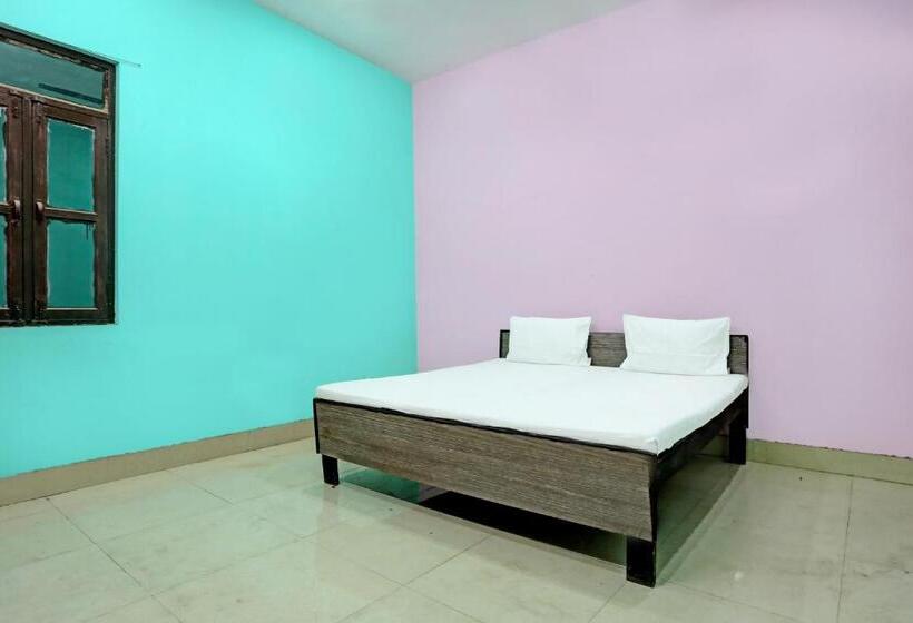 Номер Стандарт, Oyo V K Guest House