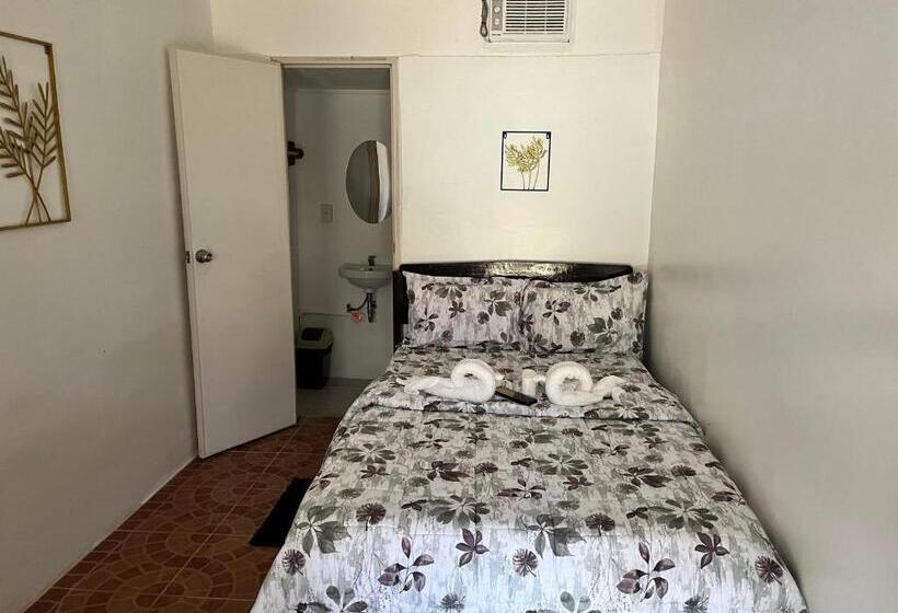 اتاق استاندارد, Trisha Guesthouse