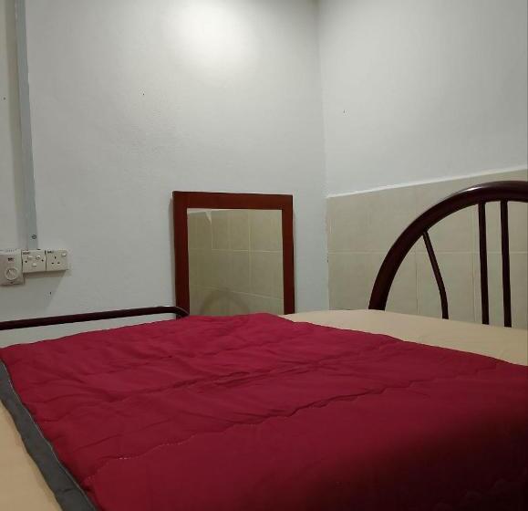 Кровать в Общей Комнате, Lawer Guesthouse